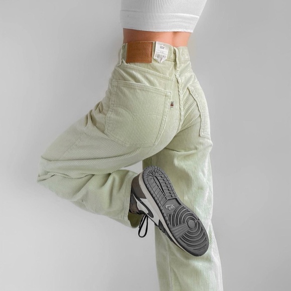 Levi’s Baggy Dad Mid Rise Light Green - Corduroy Pants - Picture 1 of 3